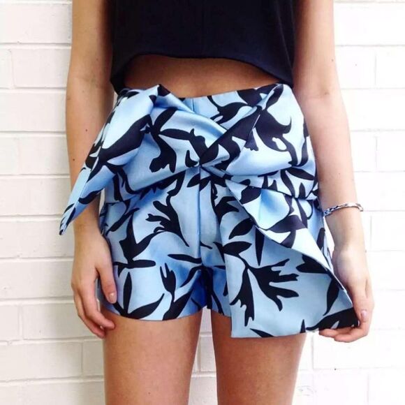 C/MEO Collective blue floral print bow tie short - Picture 2 of 5